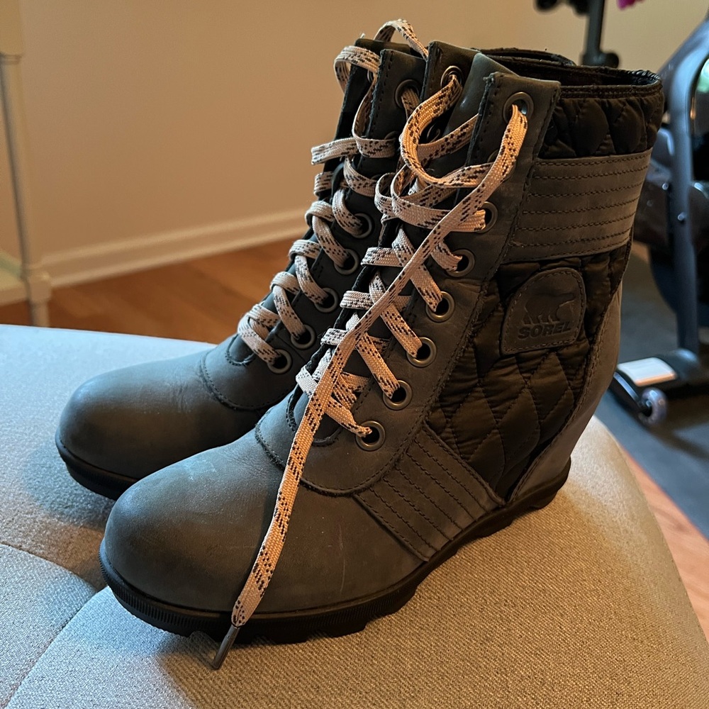 Sorel Gray Lace Up Boots with Wedge Heel